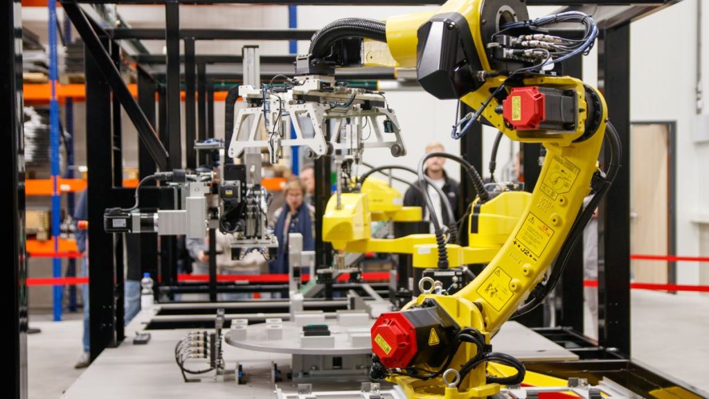 Cuando los robots industriales empiezan a decidir por sí mismos